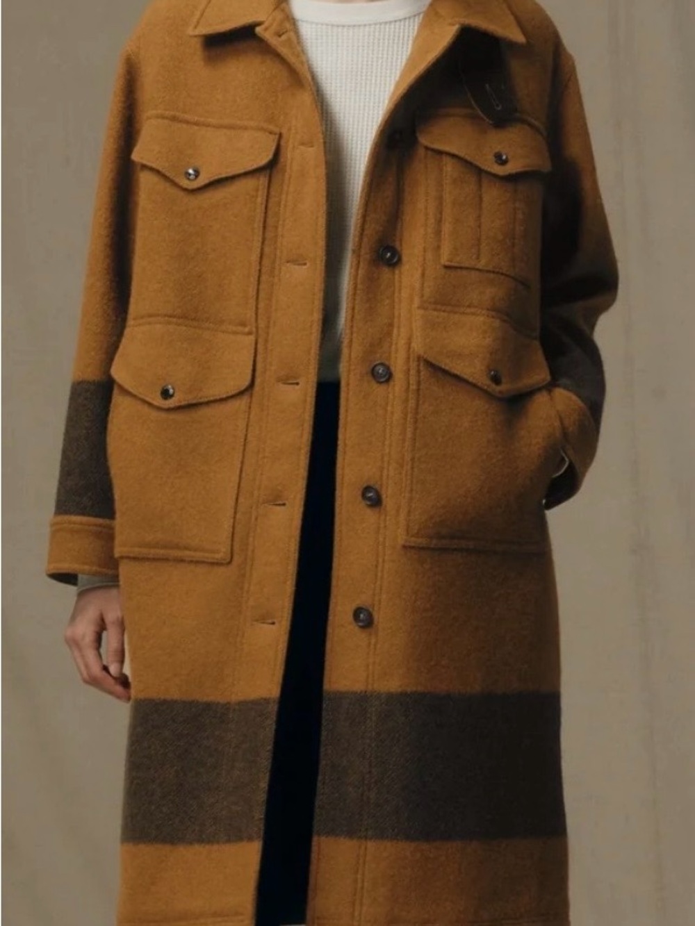 Filson Women’s Brown and Dark Brown Field Coat - Picture 2 of 7